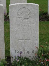 Etaples Military Cemetery - Curtin, P